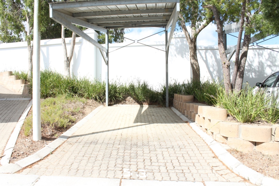 1 Bedroom Property for Sale in Zevenwacht Retirement Village Western Cape